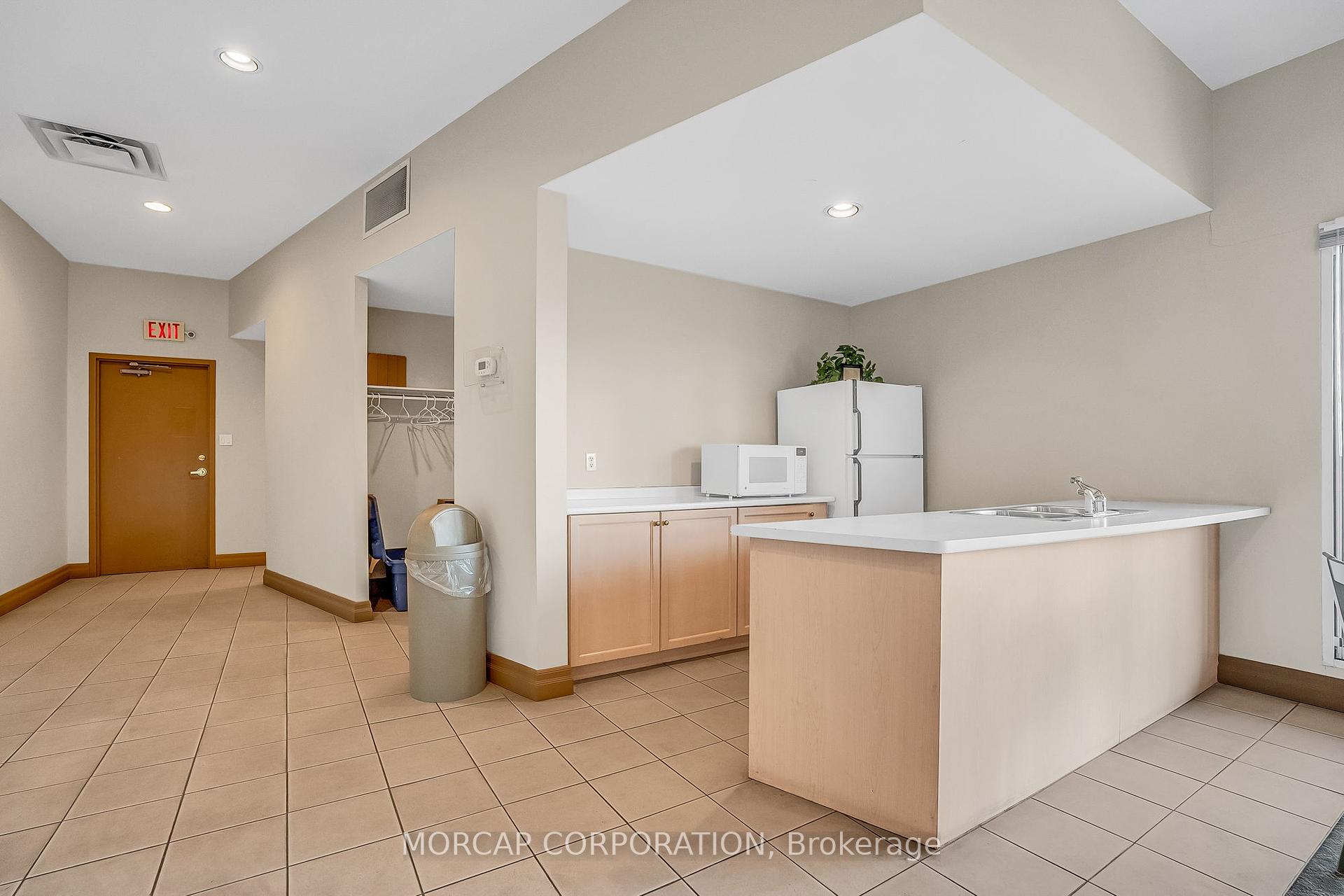 2 Bedrooms Condo at 600 Eglinton, Toronto For sale