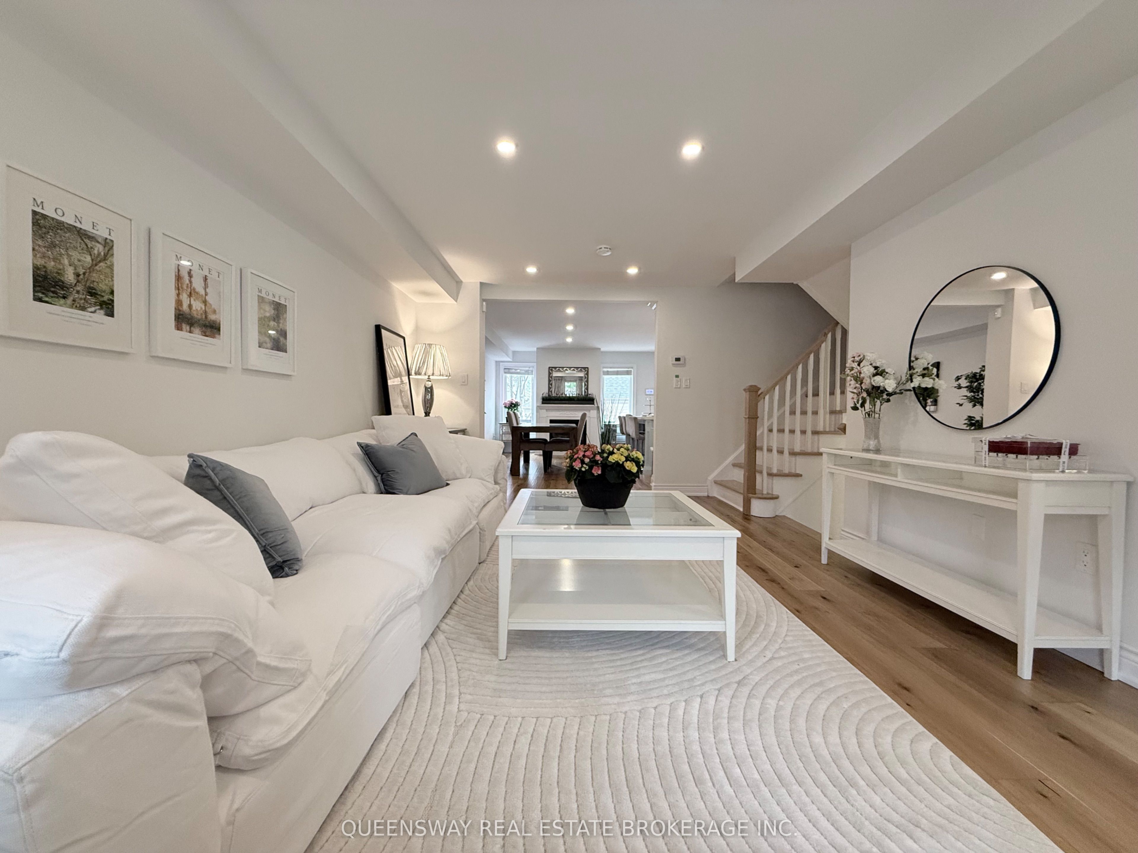 82 Roxton Road