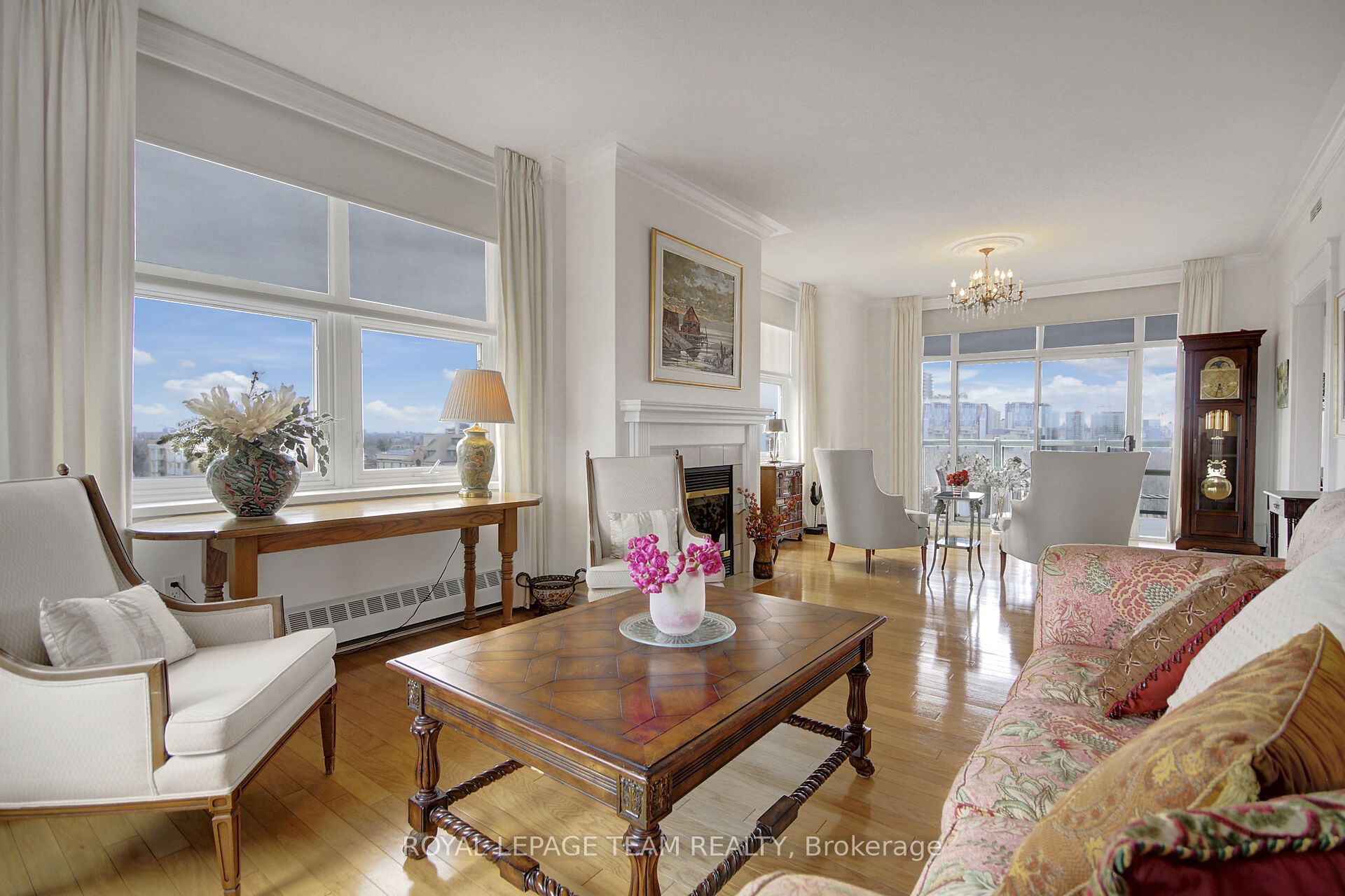 131 Wurtemburg Street, #804