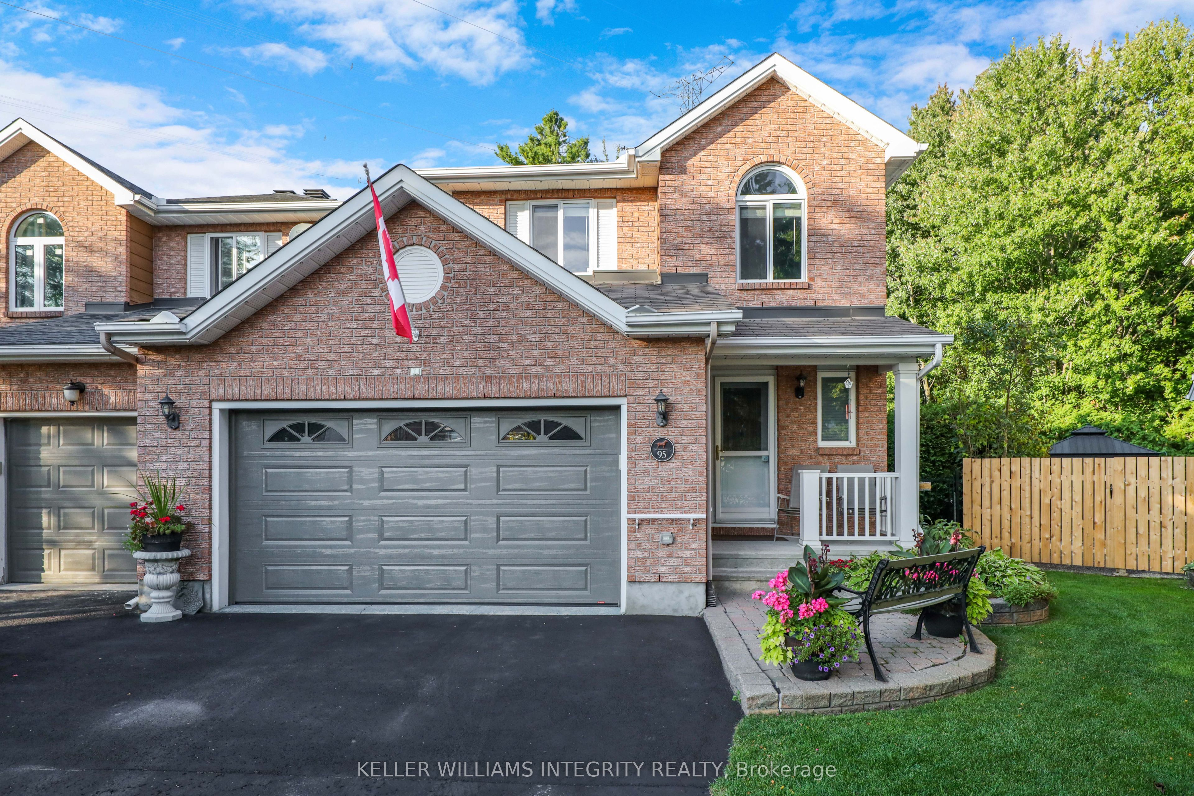 95 Springcreek Crescent, Kanata, ON K2M 2K8