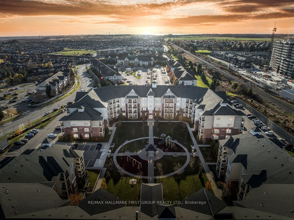 #201 - 84 Aspen Springs Drive, Clarington, ON L1C 0V3