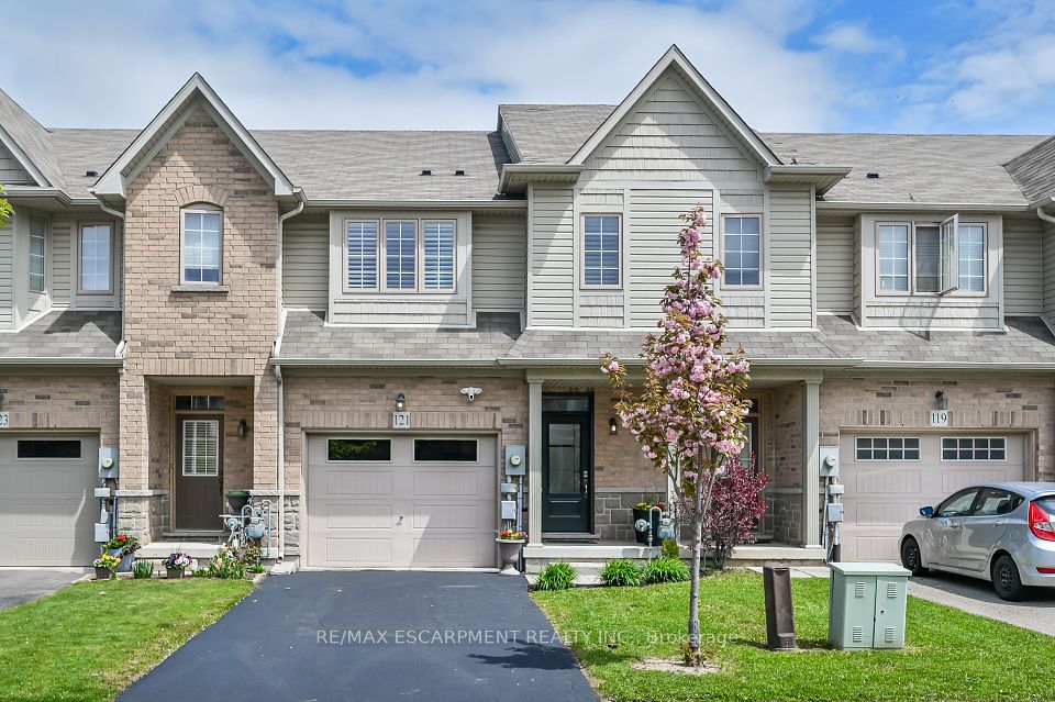 121 Bankfield Crescent