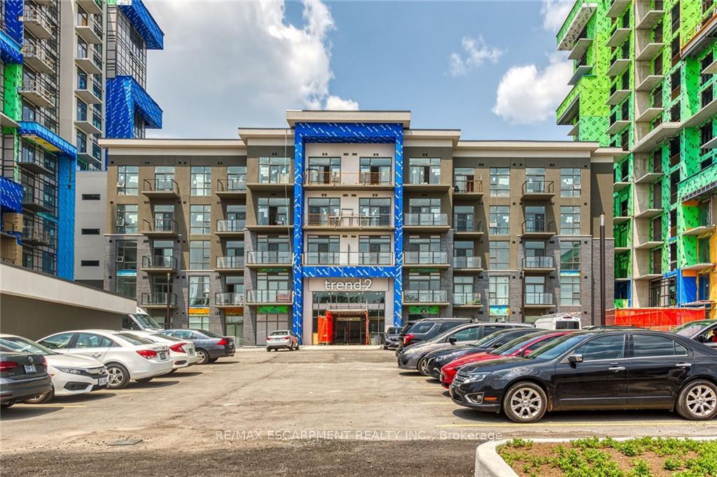 1 Bedroom Condo at 460 Dundas,  Hamilton For sale