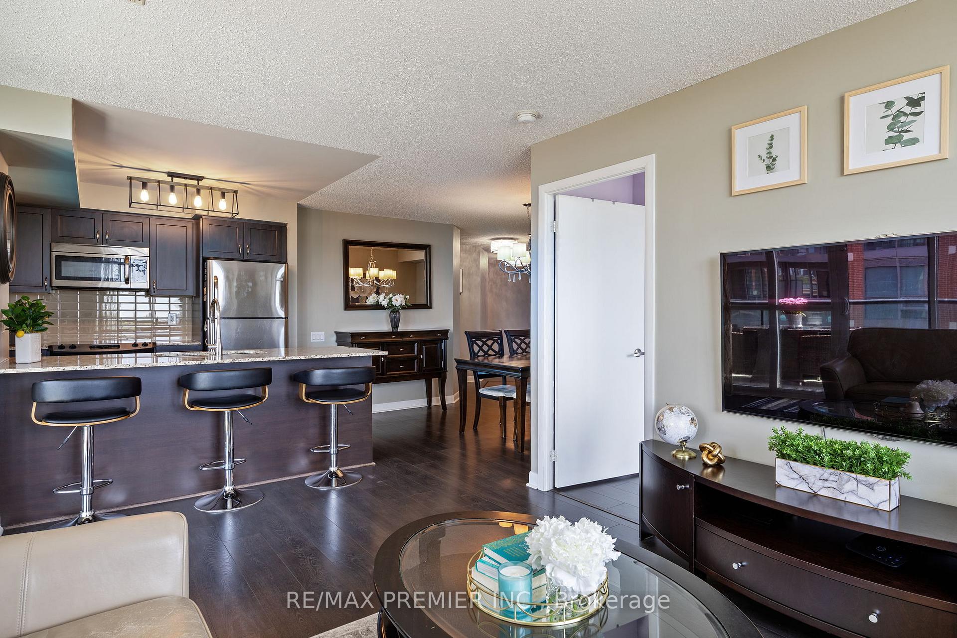 2 Bedrooms Condo at 525 Wilson, Toronto For sale