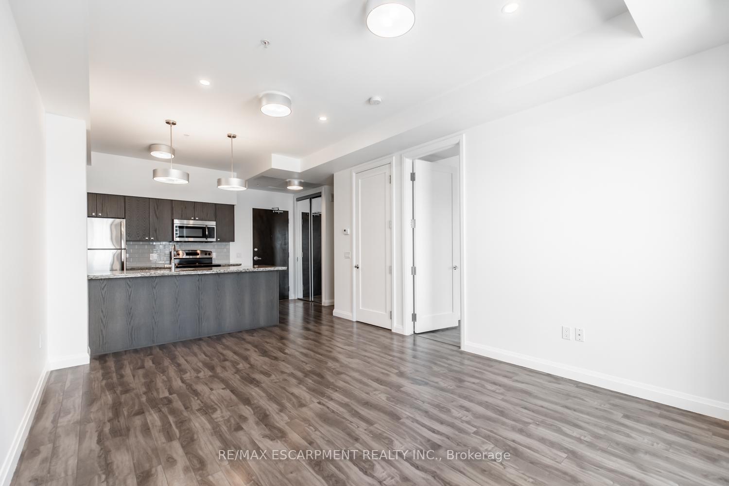 1 Bedroom Condo at 112 King,  Hamilton For sale