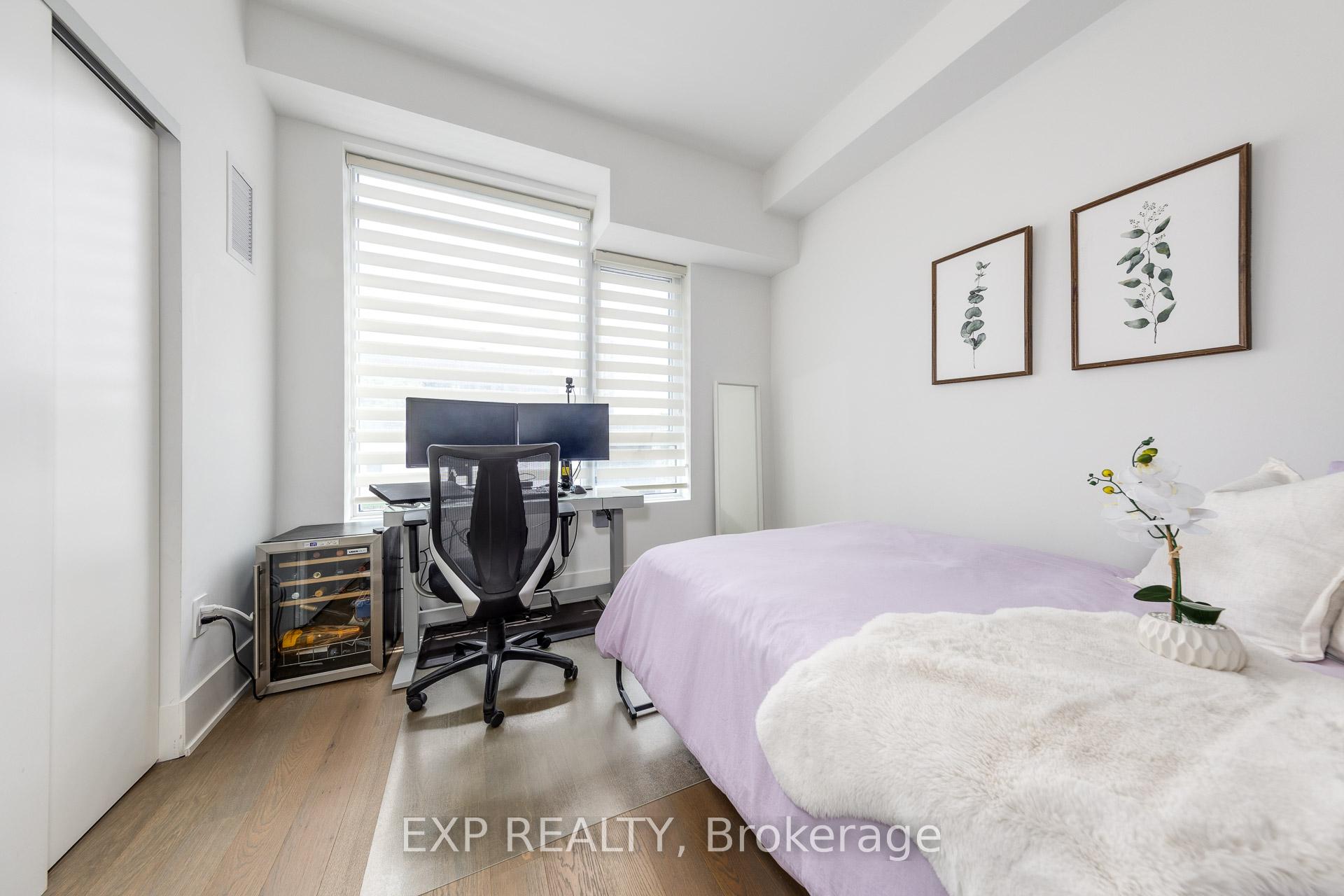 2 Bedrooms Condo at 495 Logan, Toronto For sale