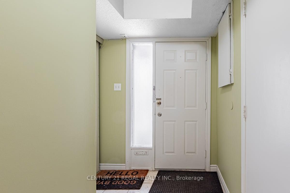 3 Bedrooms Condo at 2359 Birchmount, Toronto For sale