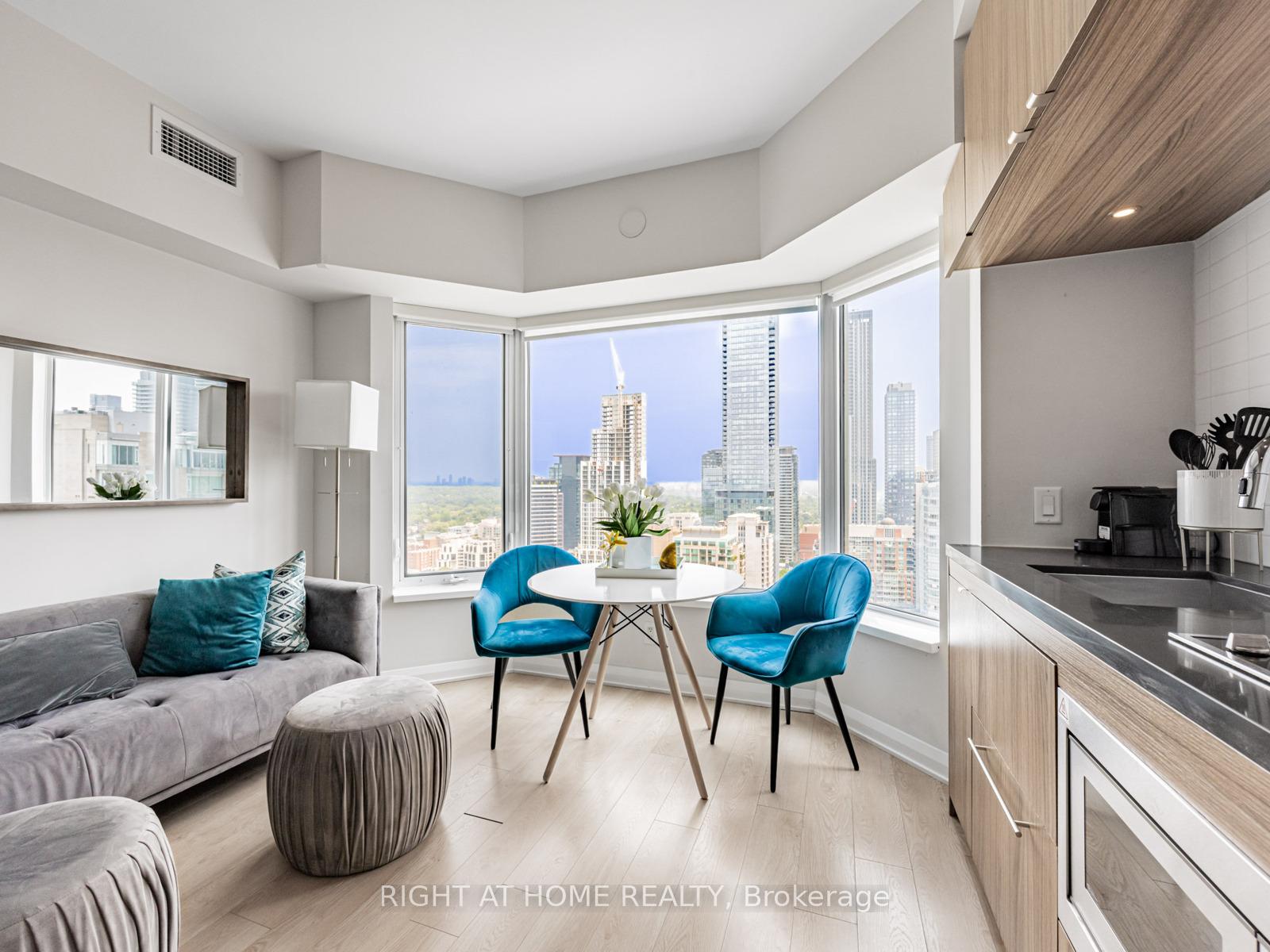 1 Bedroom Condo at 155 Yorkville, Toronto For sale
