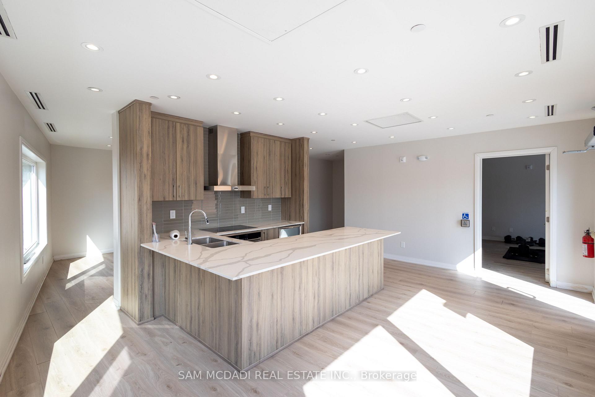 1 Bedroom Condo at 402 The East Mall,  Toronto For sale