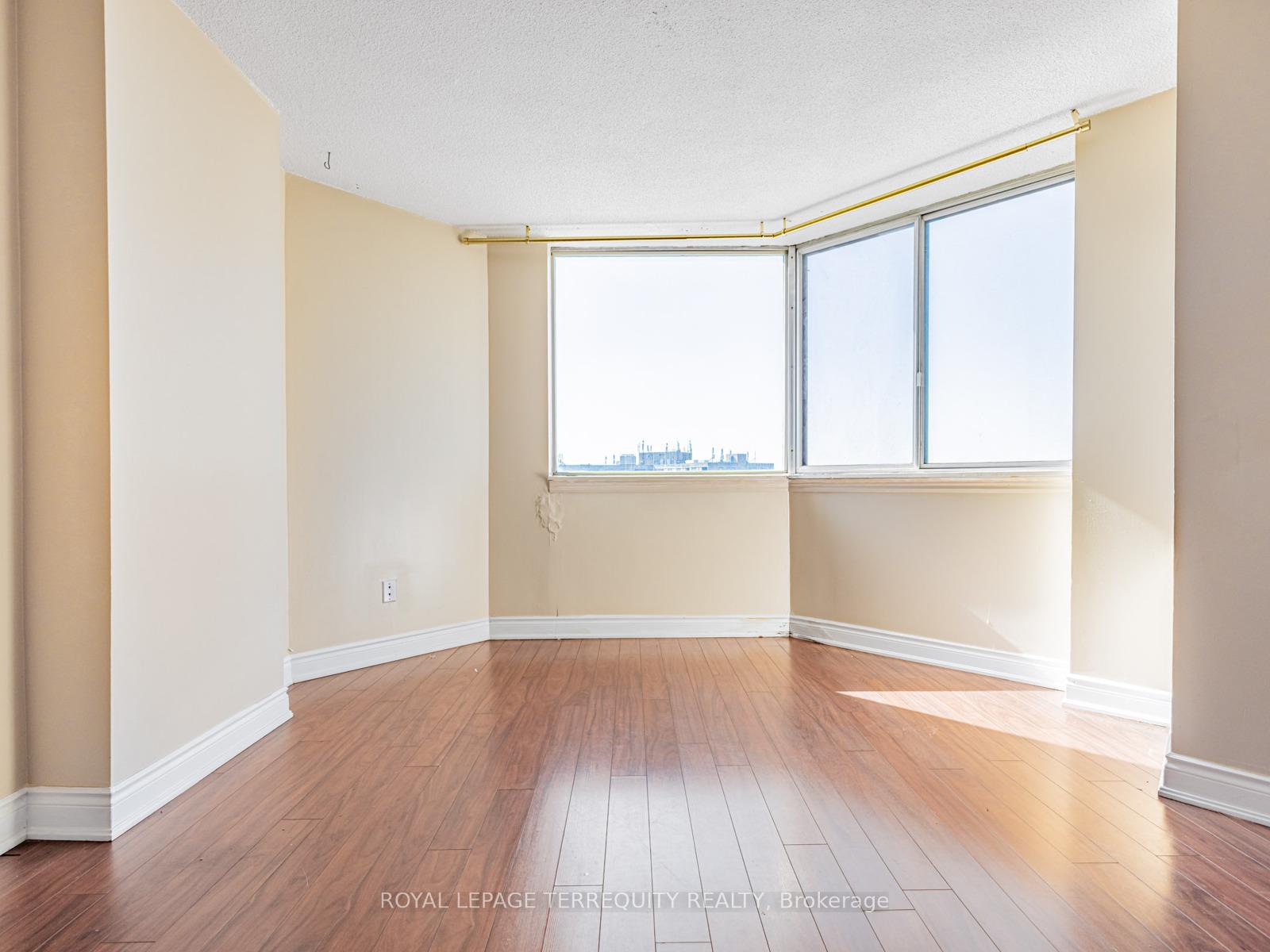 3 Bedrooms Condo at 234 Albion, Toronto For sale