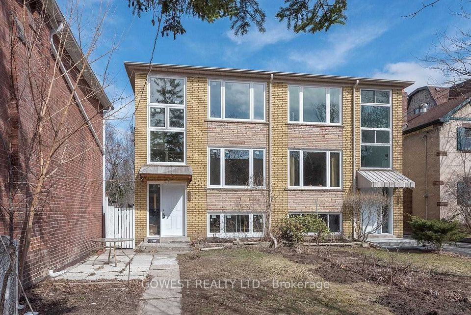 207 Oakmount