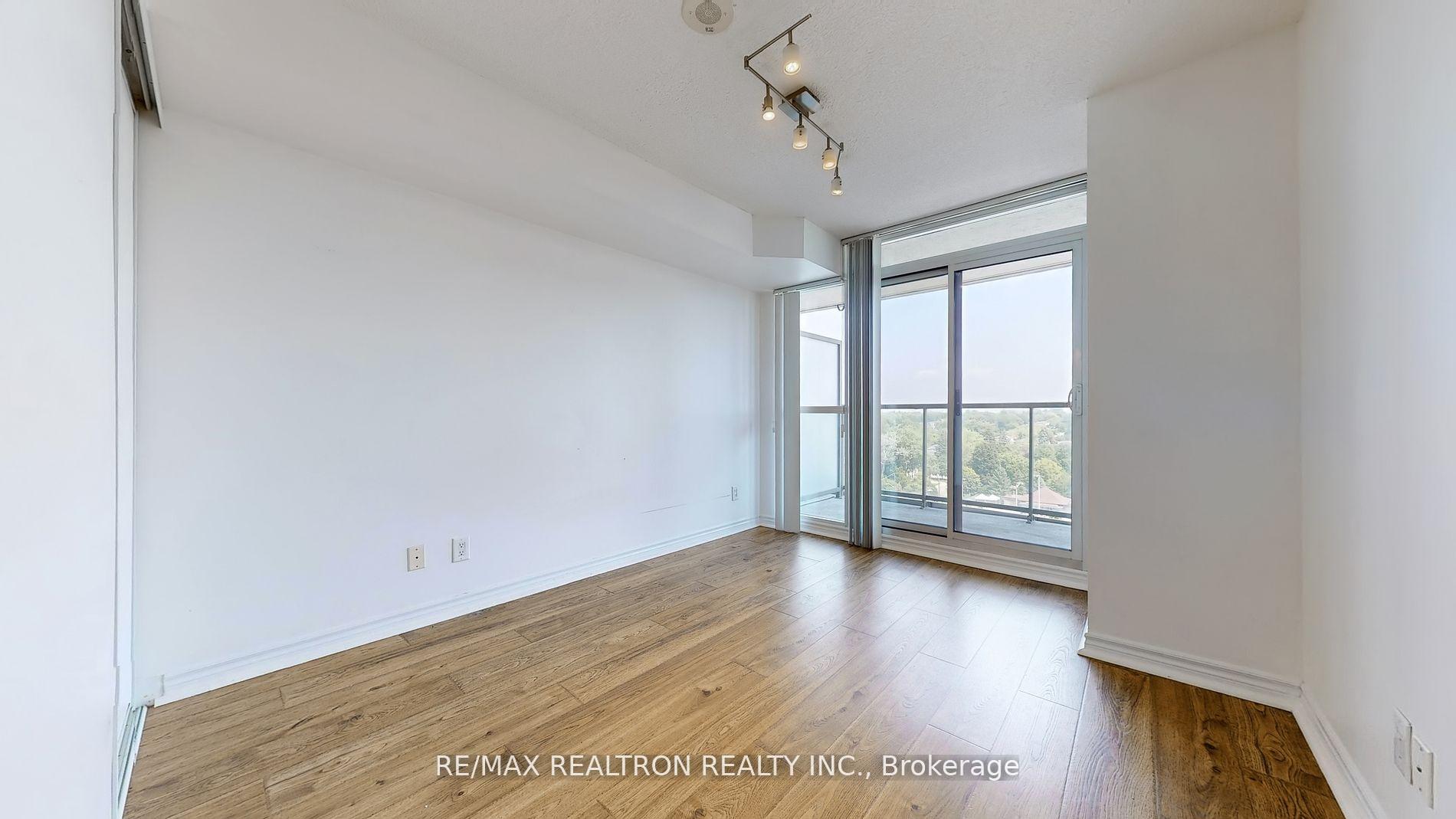 1 Bedroom Condo at 35 Hollywood, Toronto For sale