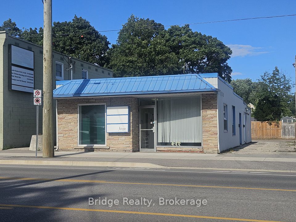 200 Huron