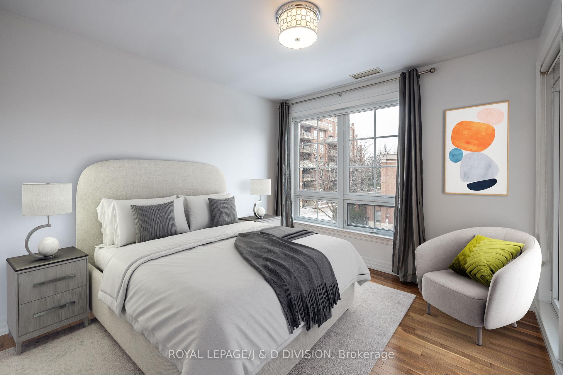 2 Bedrooms Condo at 20 Burkebrook,  Toronto For sale
