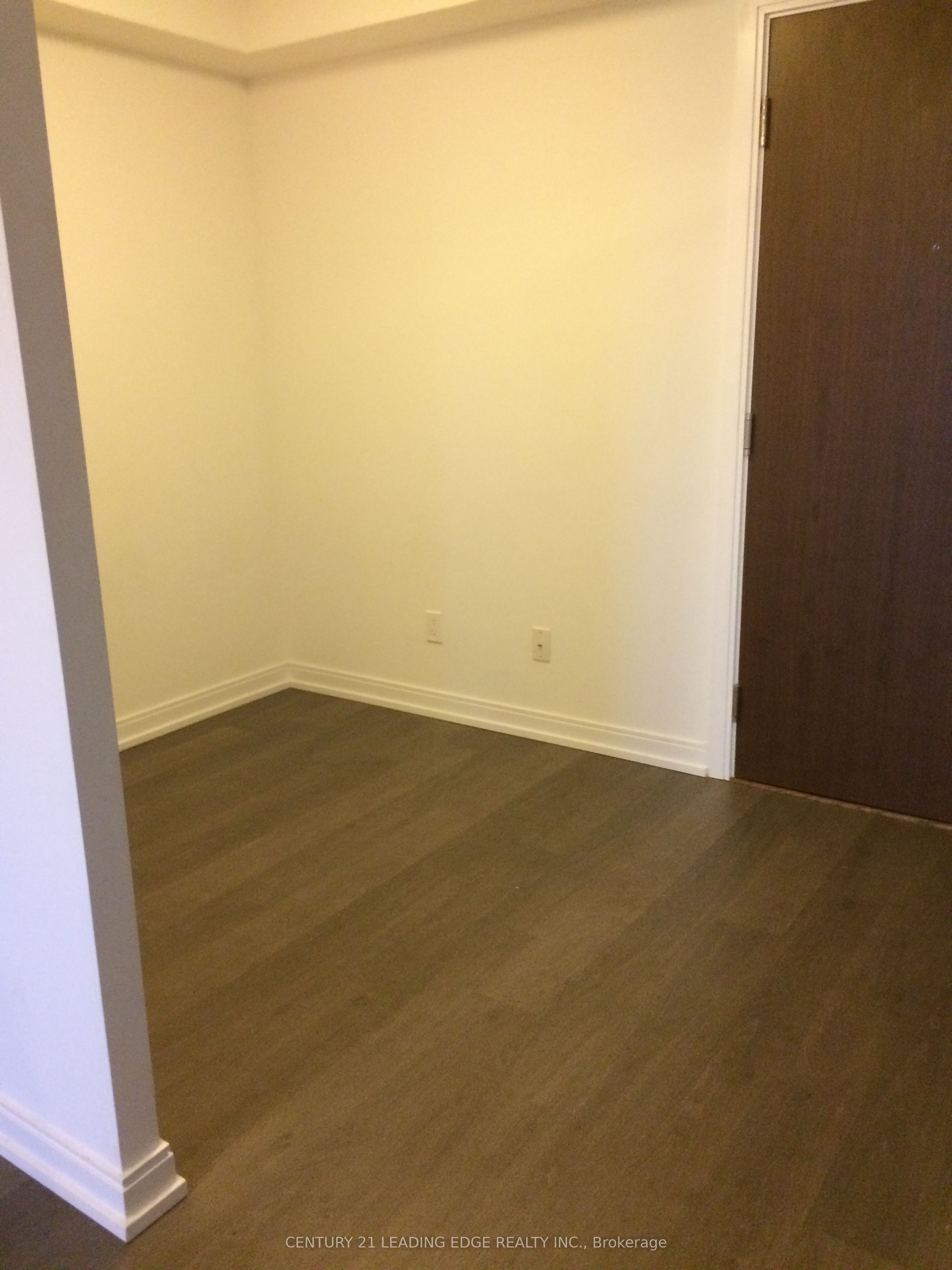 255 VILLAGE GREEN Square, #710