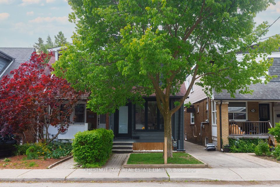 161 Queensdale