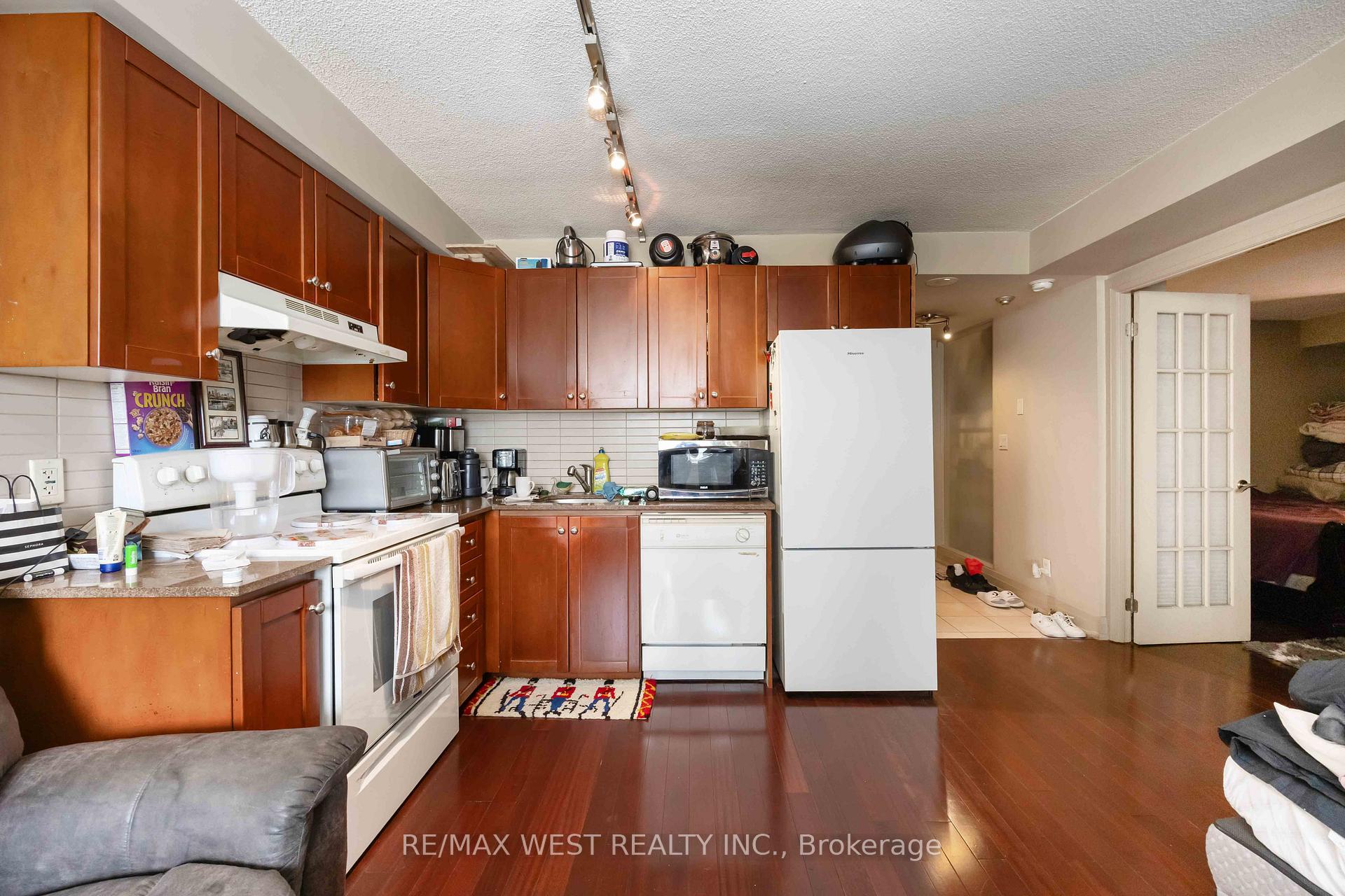 1 Bedroom Condo at 2737 Keele, Toronto For sale