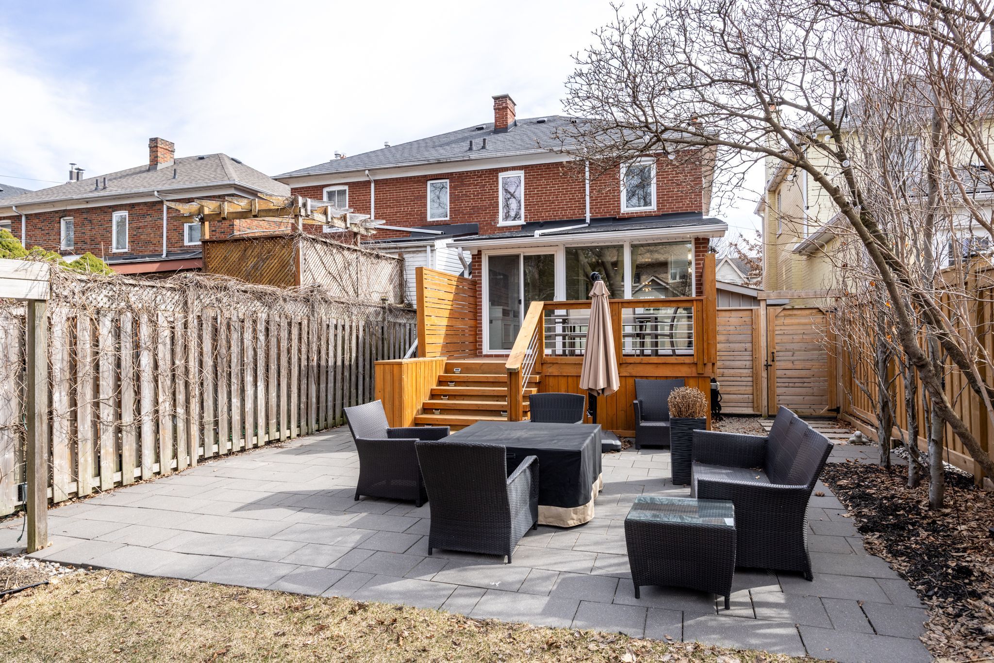 42 Roe Avenue