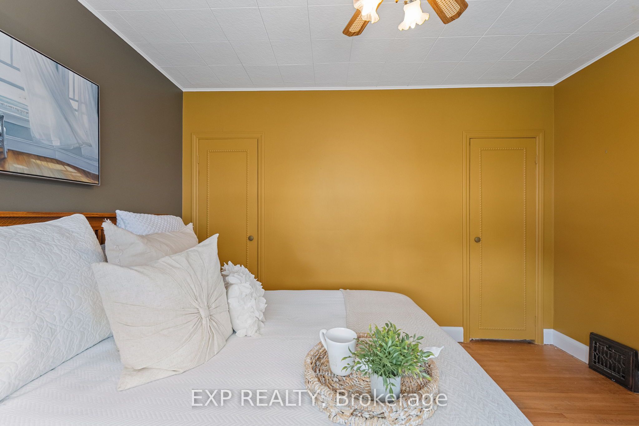 127 Donside Drive, Toronto, ON M1L 1P9
