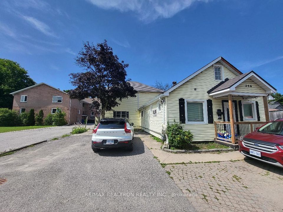 256 Dunlop Street