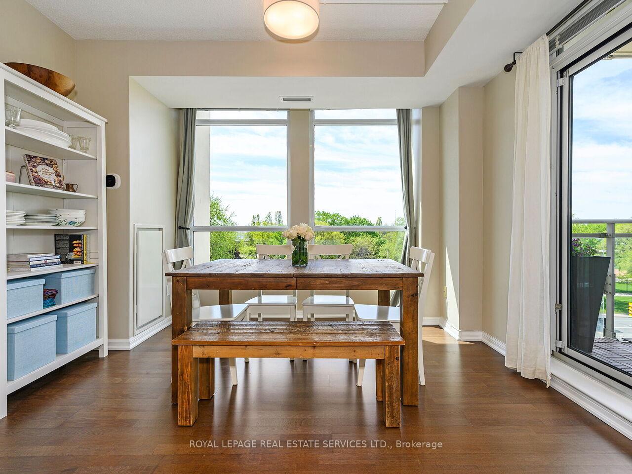 2 Bedrooms Condo at 628 Fleet, Toronto For sale