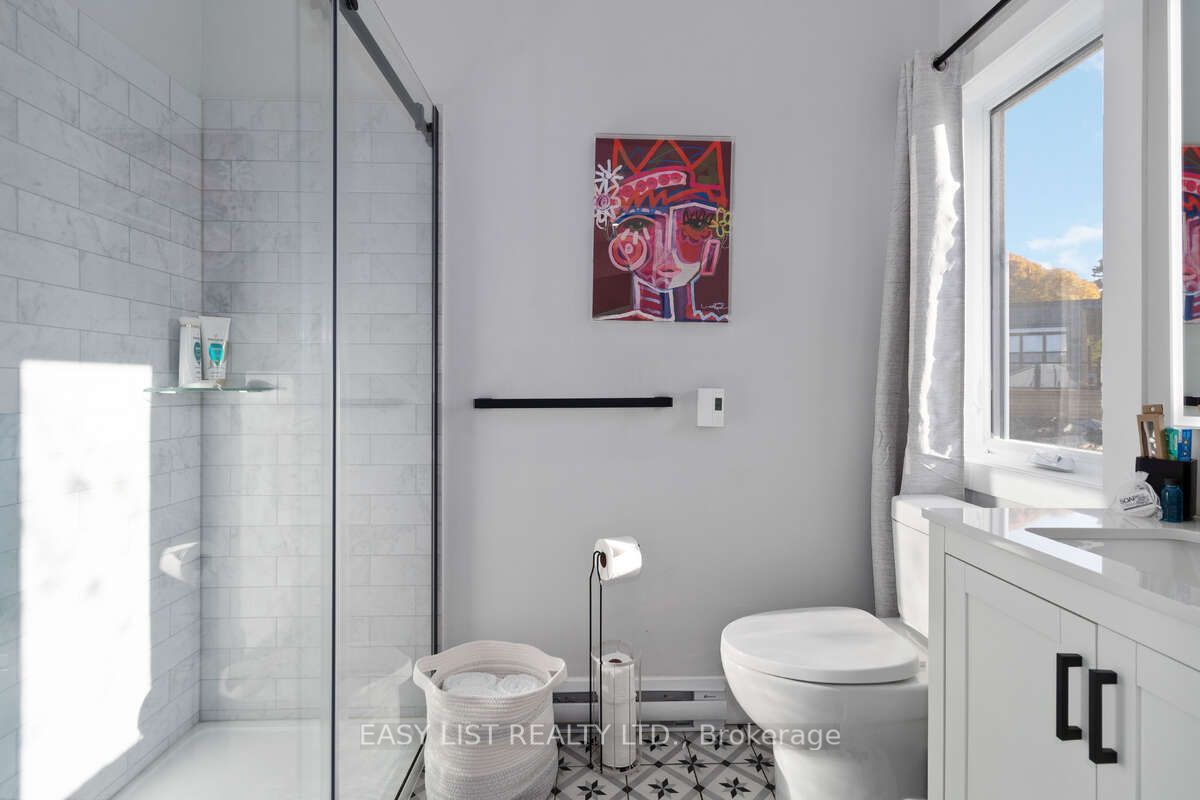693 Mason Beach Road, #3