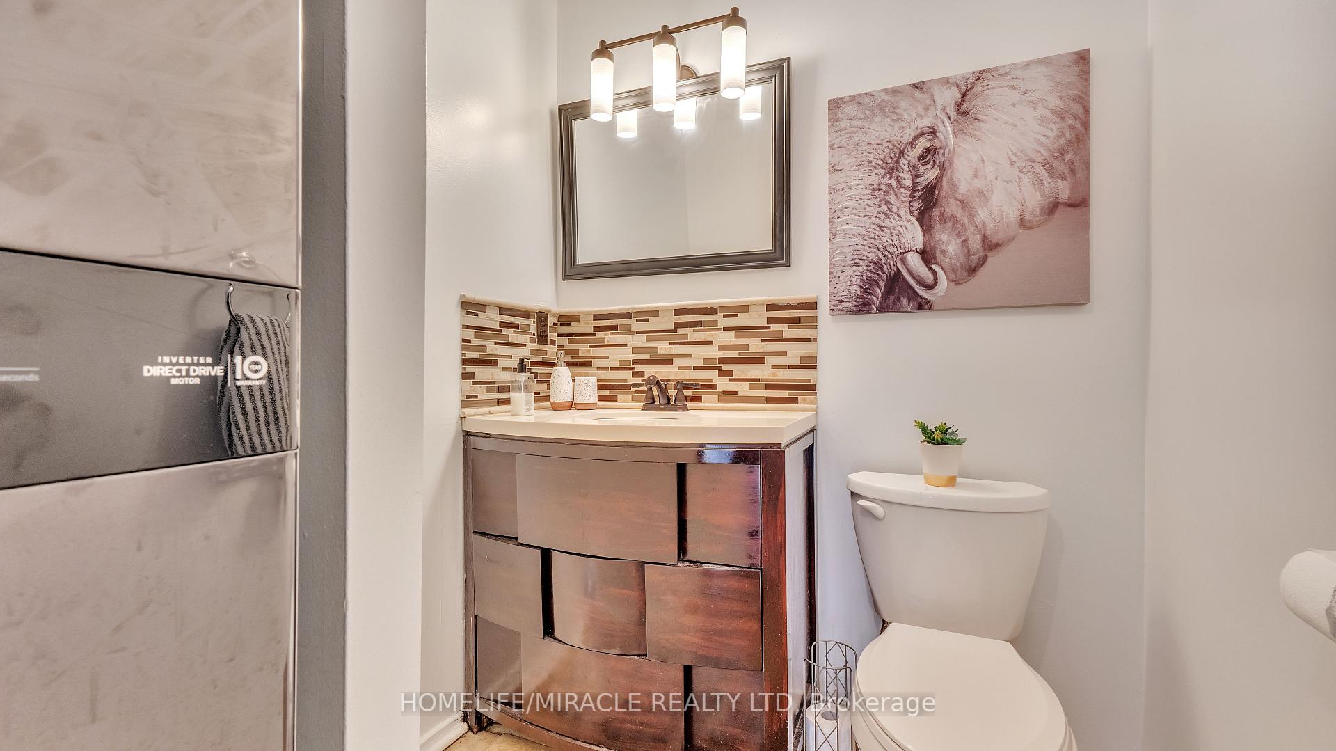 3 Bedrooms Condo at 91 Muir, Toronto For sale