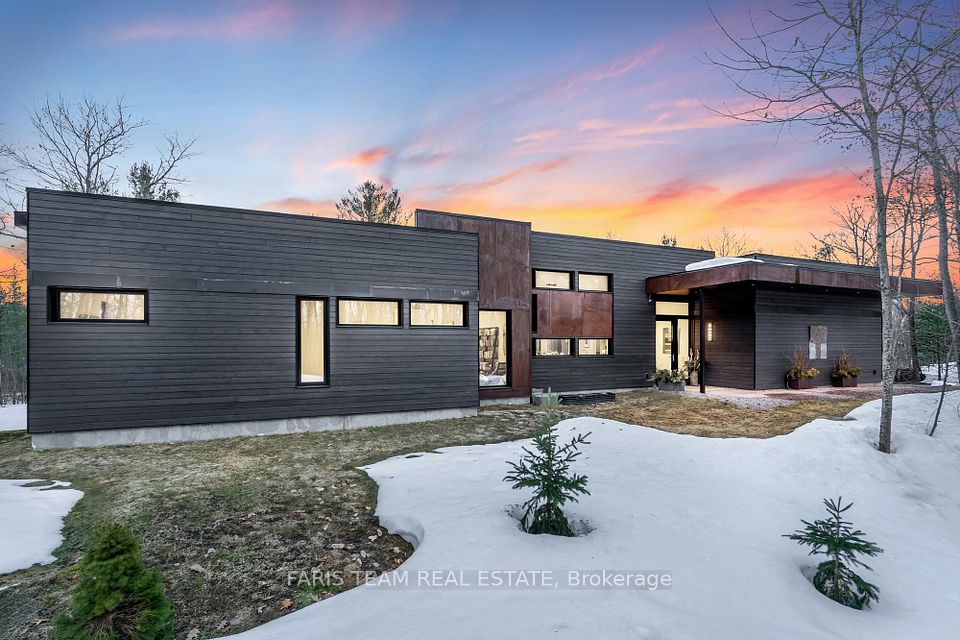 3870 Darling Island