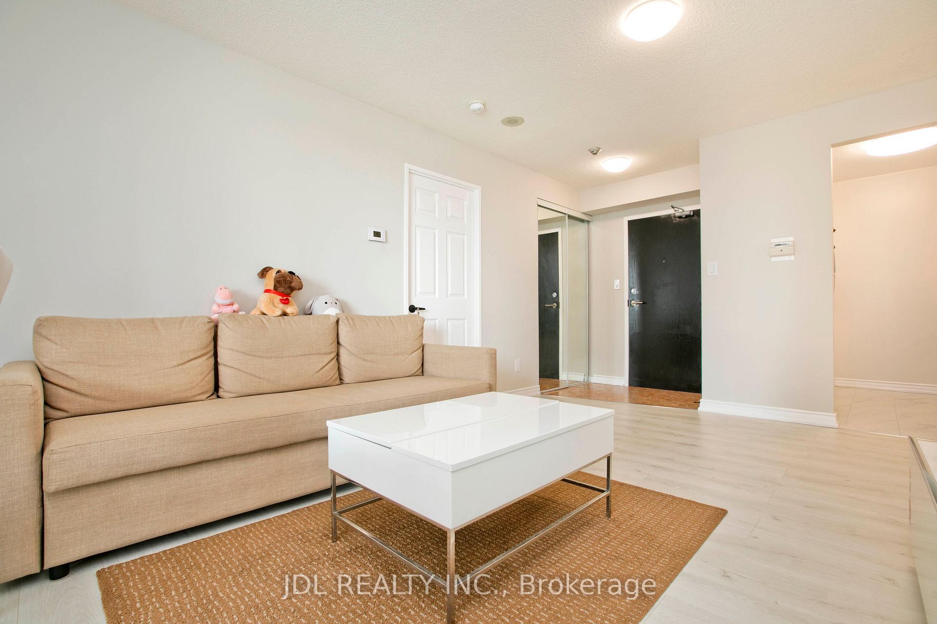 2 Bedrooms Condo at 35 EMPRESS, Toronto For sale