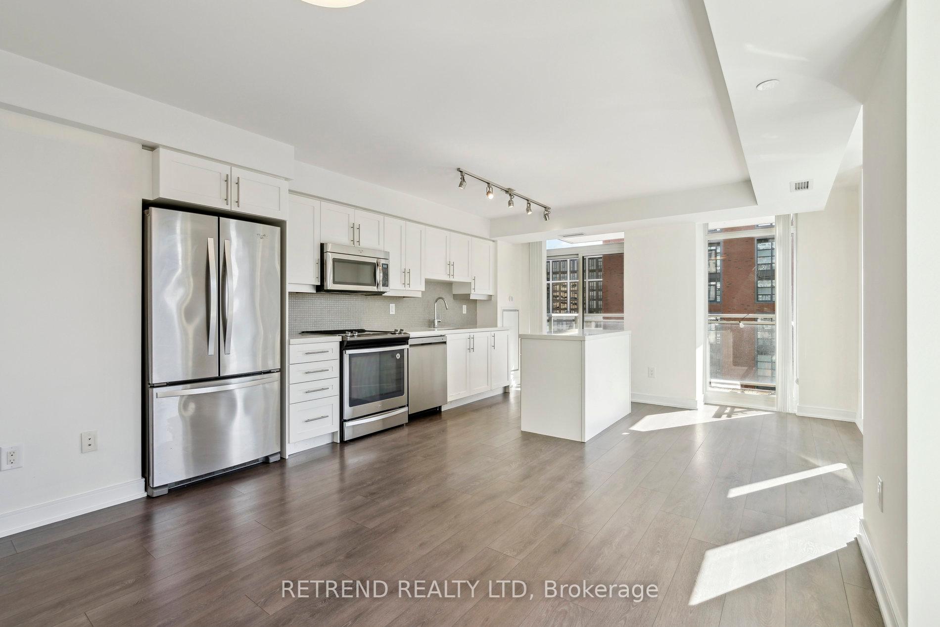 3 Bedrooms Condo at 525 Adelaide, Toronto For sale