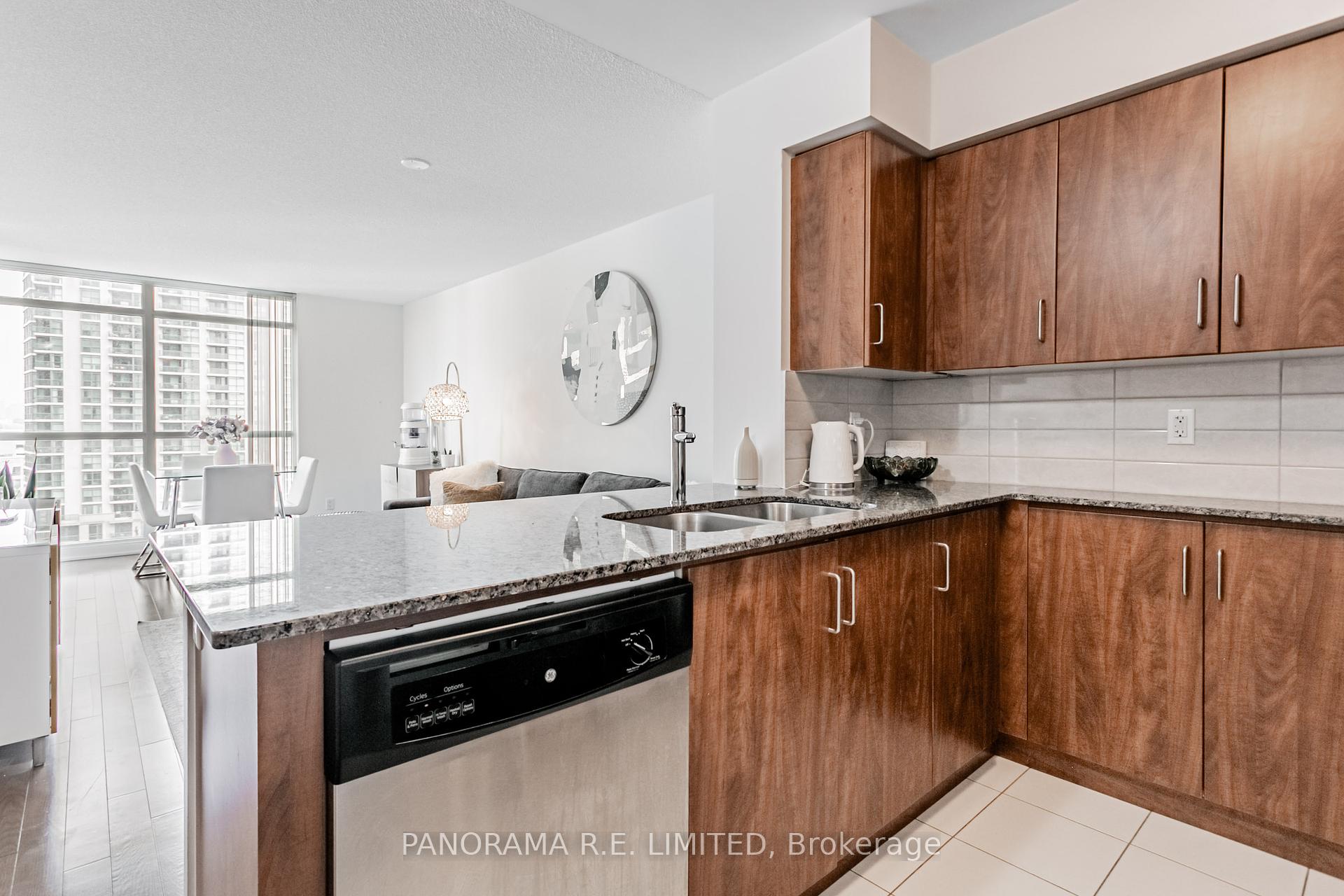 2 Bedrooms Condo at 205 Sherway Gardens, Toronto For sale