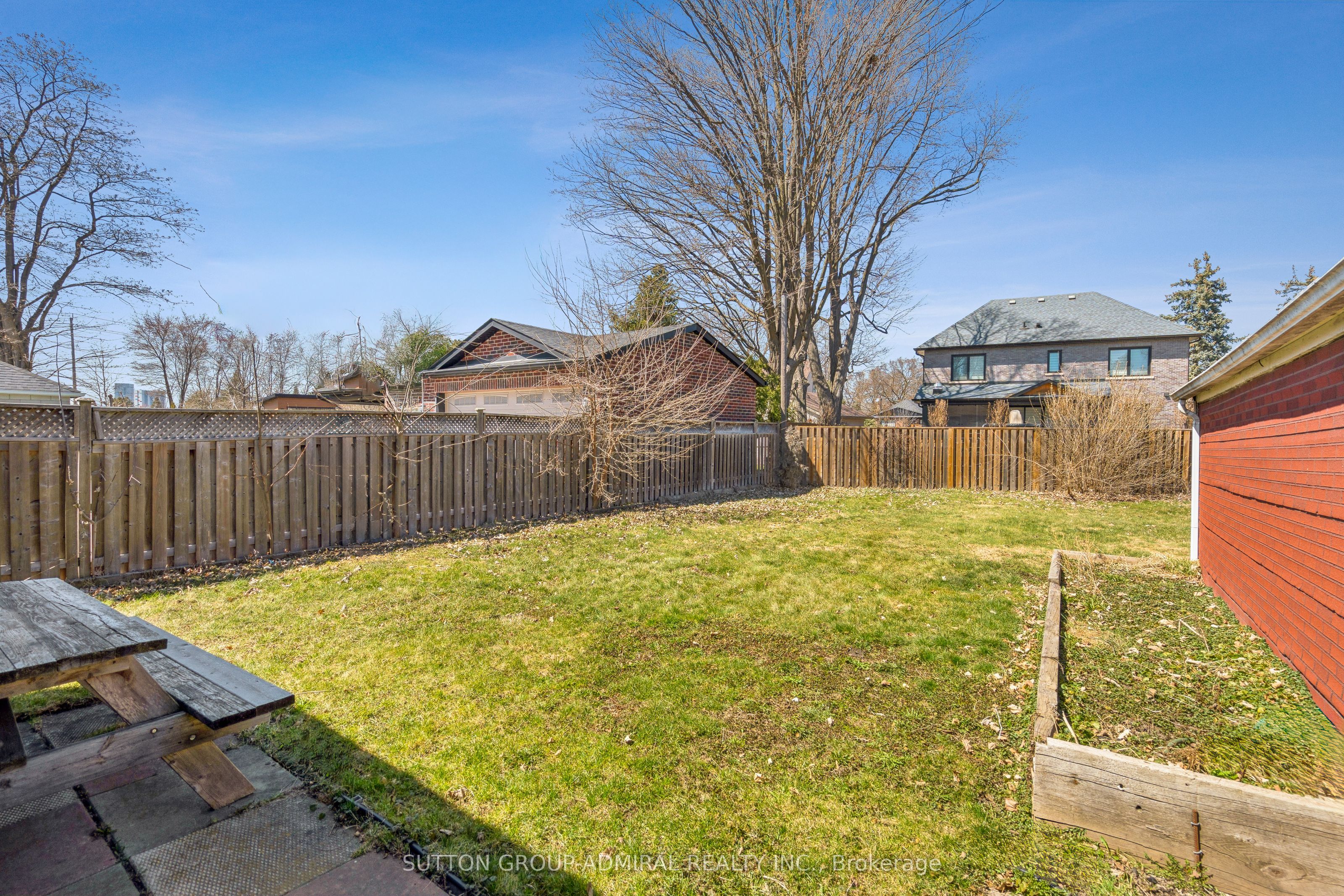 9 Nordale Crescent