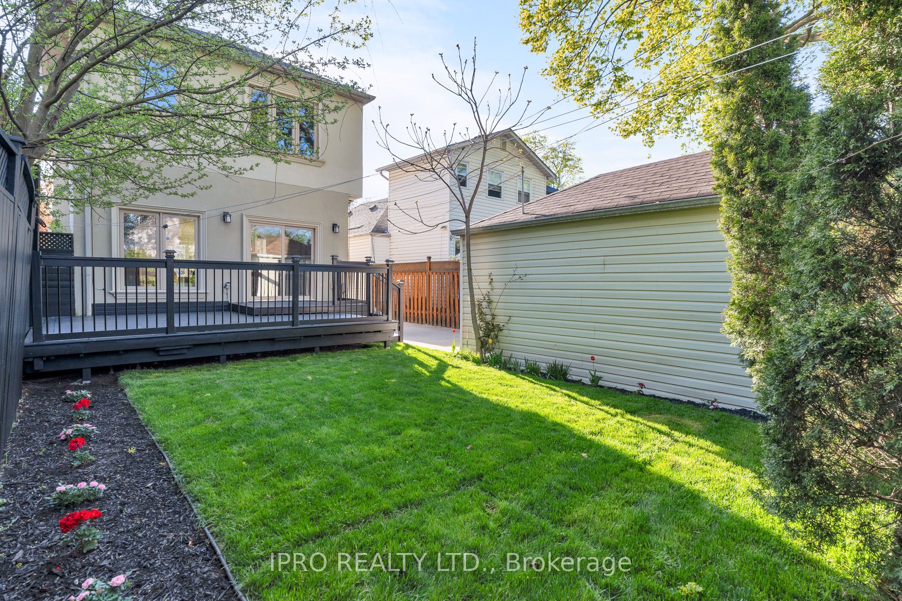 115 Cadorna Avenue