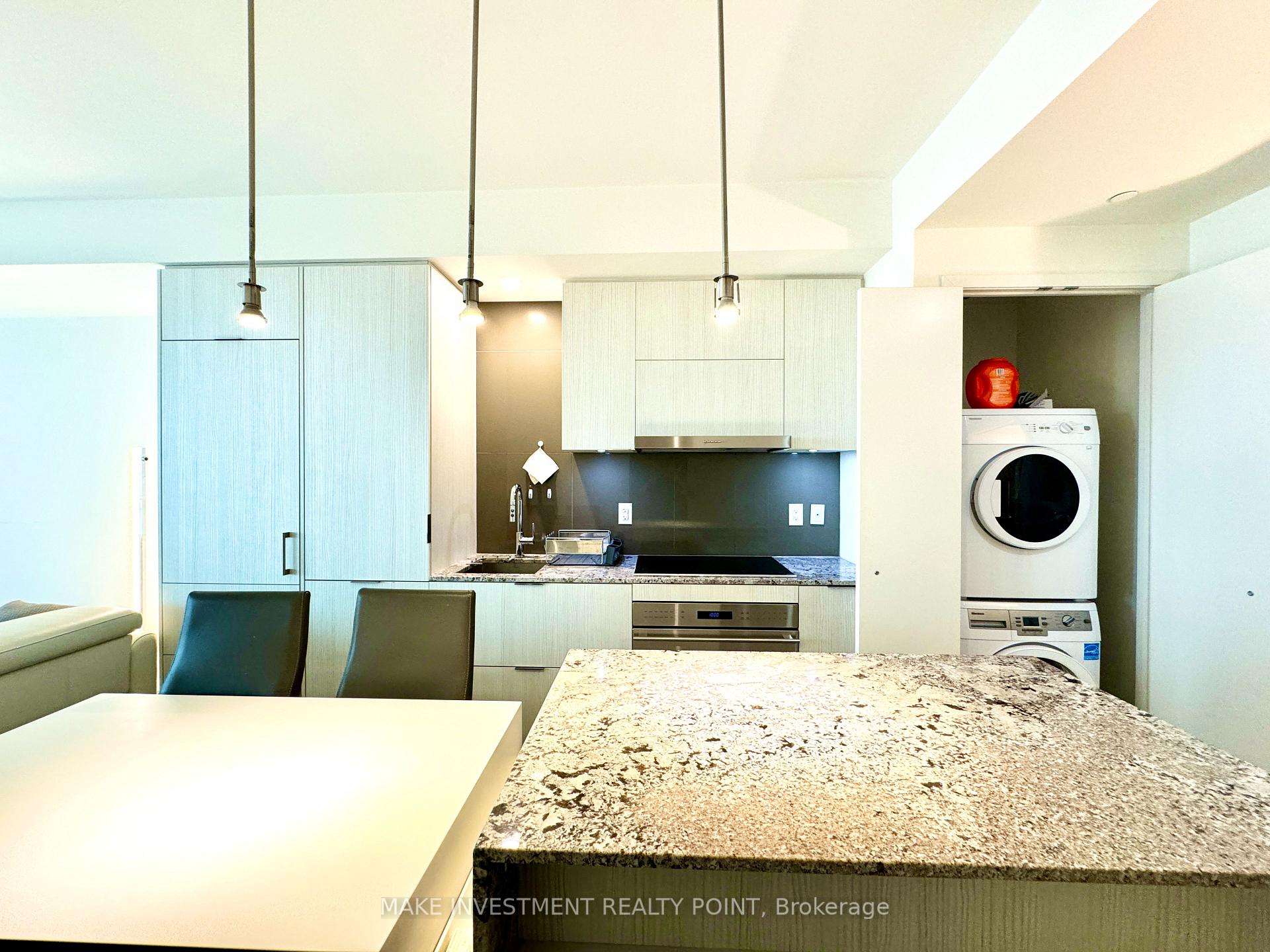 3 Bedrooms Condo at 1 Bloor,  Toronto For sale