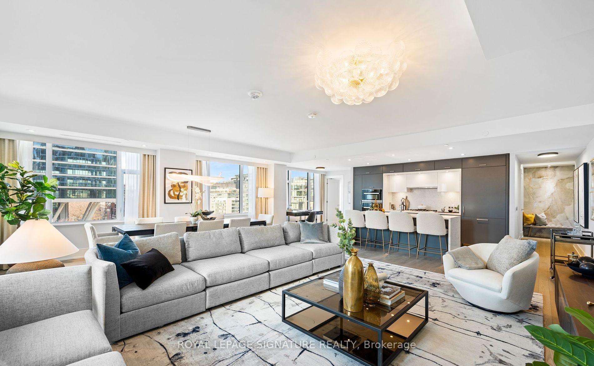 2 Bedrooms Condo at 455 Wellington, Toronto For sale