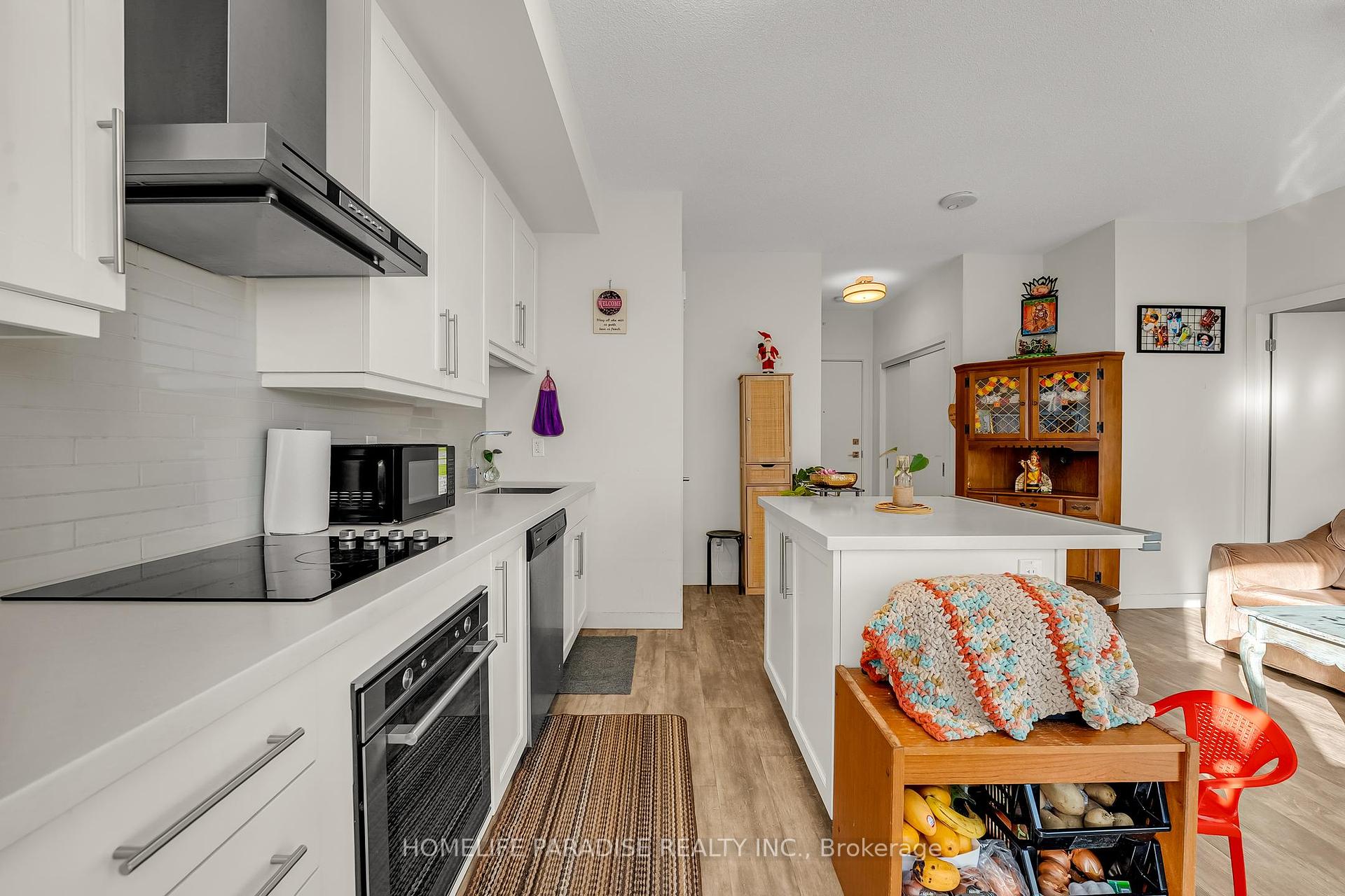 1 Bedroom Condo at 2087 Fairview,  Burlington For sale