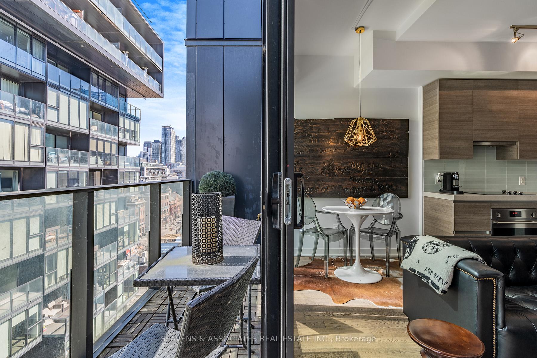 1 Bedroom Condo at 38 Stewart, Toronto For sale
