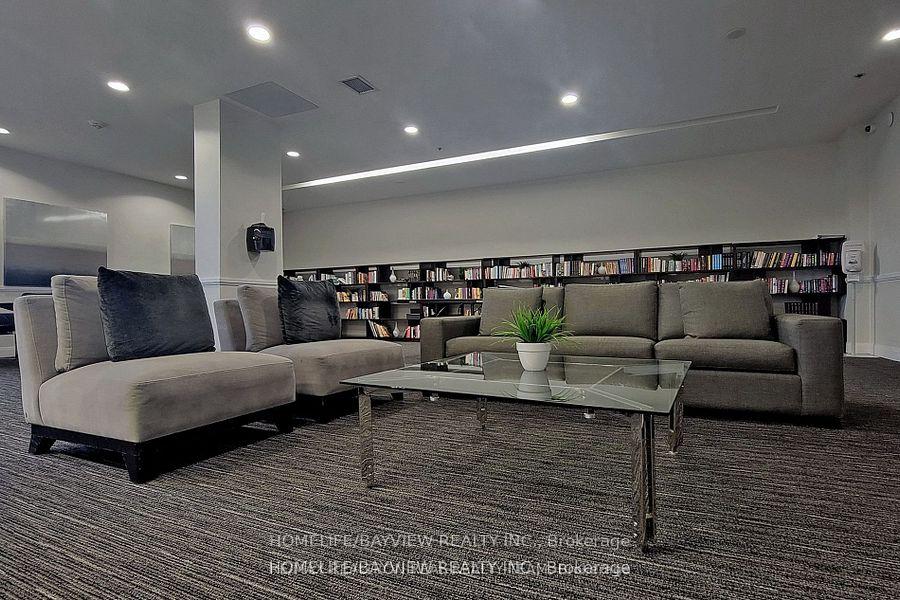 2 Bedrooms Condo at 2900 highway 7, Vaughan For sale
