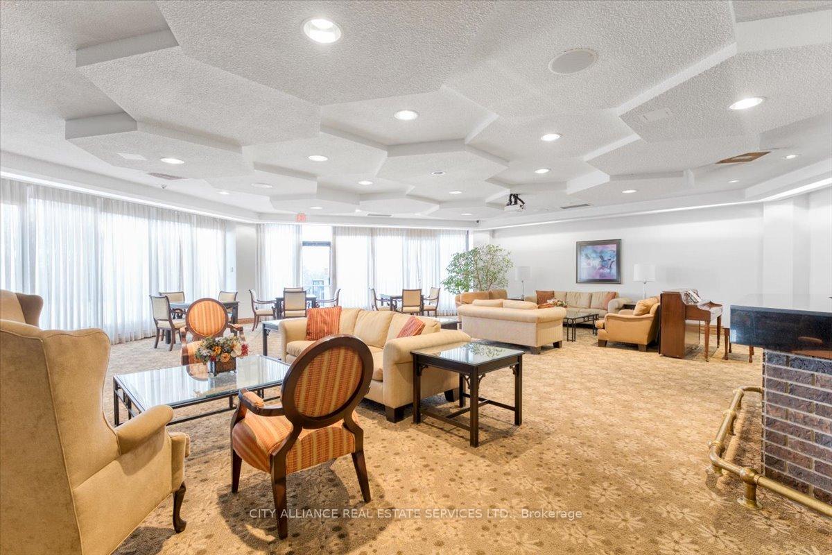 2 Bedrooms Condo at 284 Mill, Toronto For sale