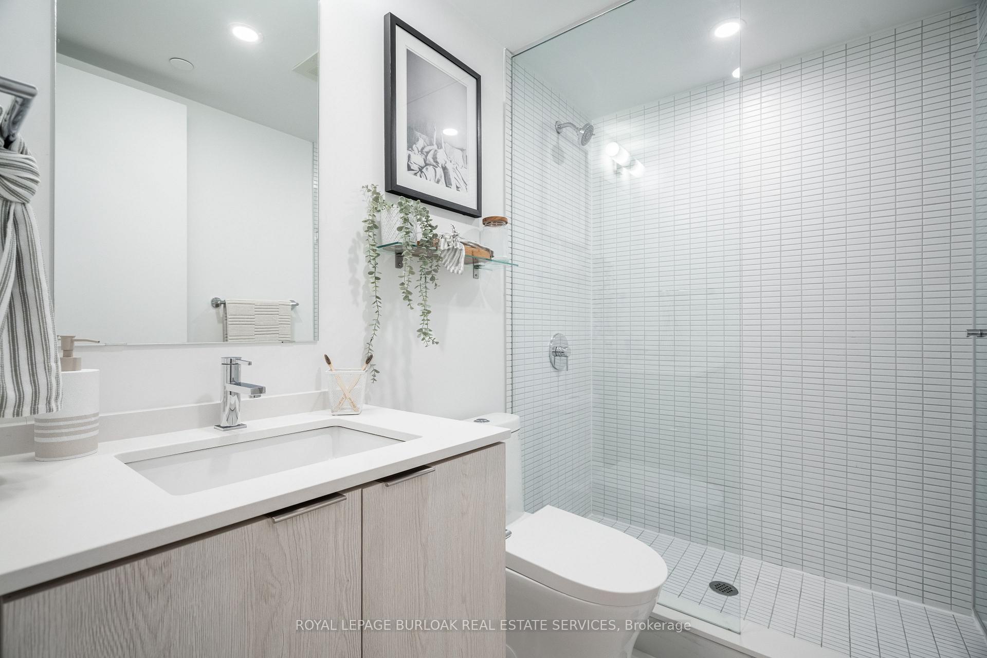 1 Bedroom Condo at 1 Jarvis, Hamilton For sale