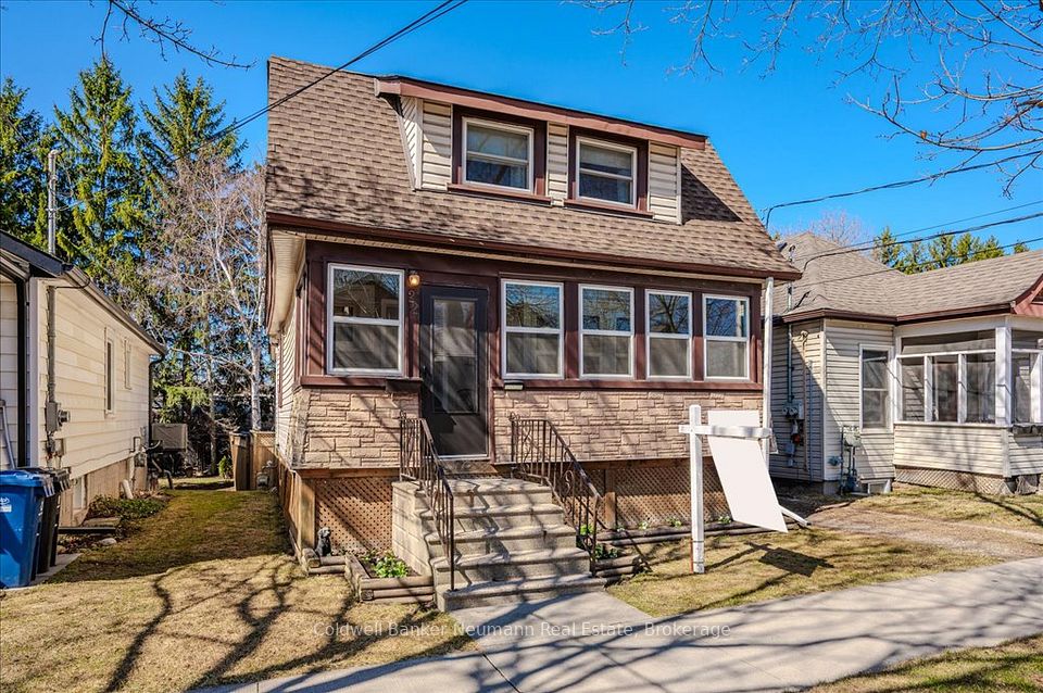 22 Simcoe Street, Guelph, ON N1E 3B8