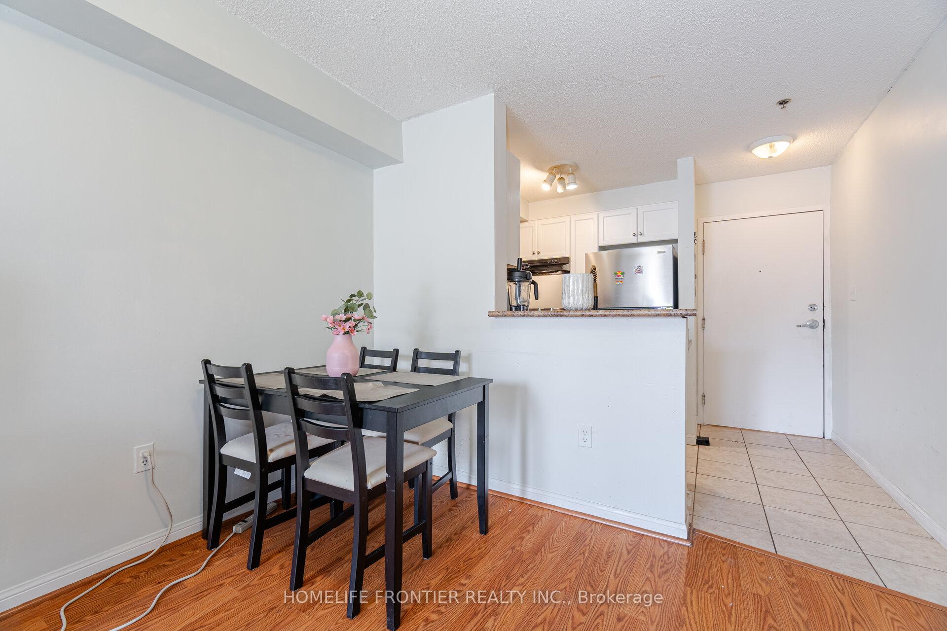 2 Bedrooms Condo at 5225 Finch,  Toronto For sale