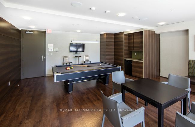 570 Bay Street, #308