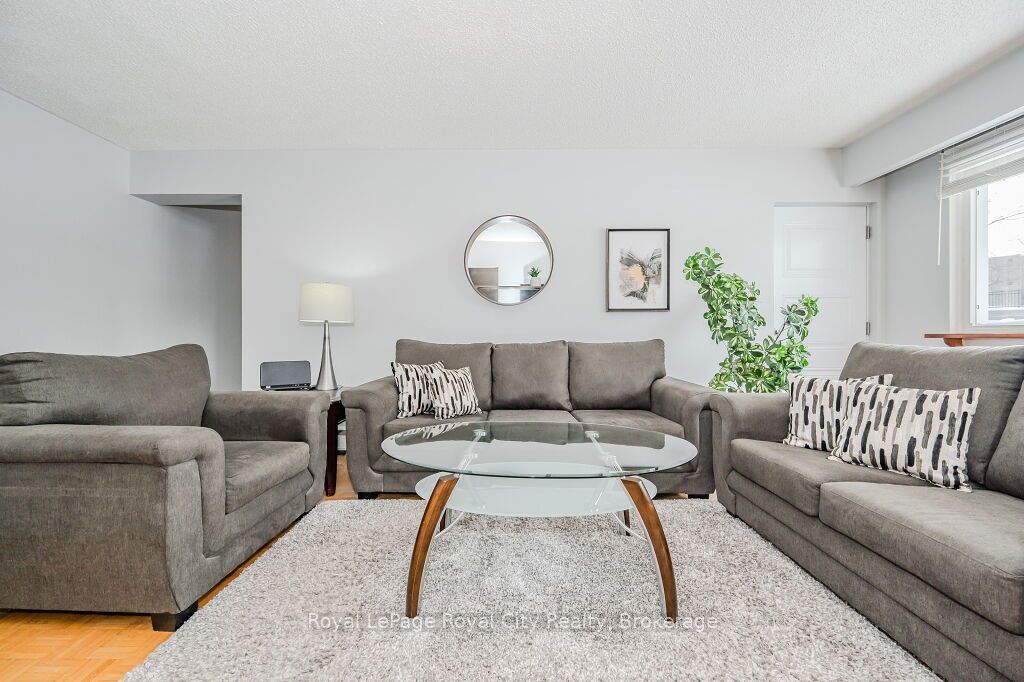 #107 - 1 Sunnylea Crescent, Guelph, ON N1E 1W1