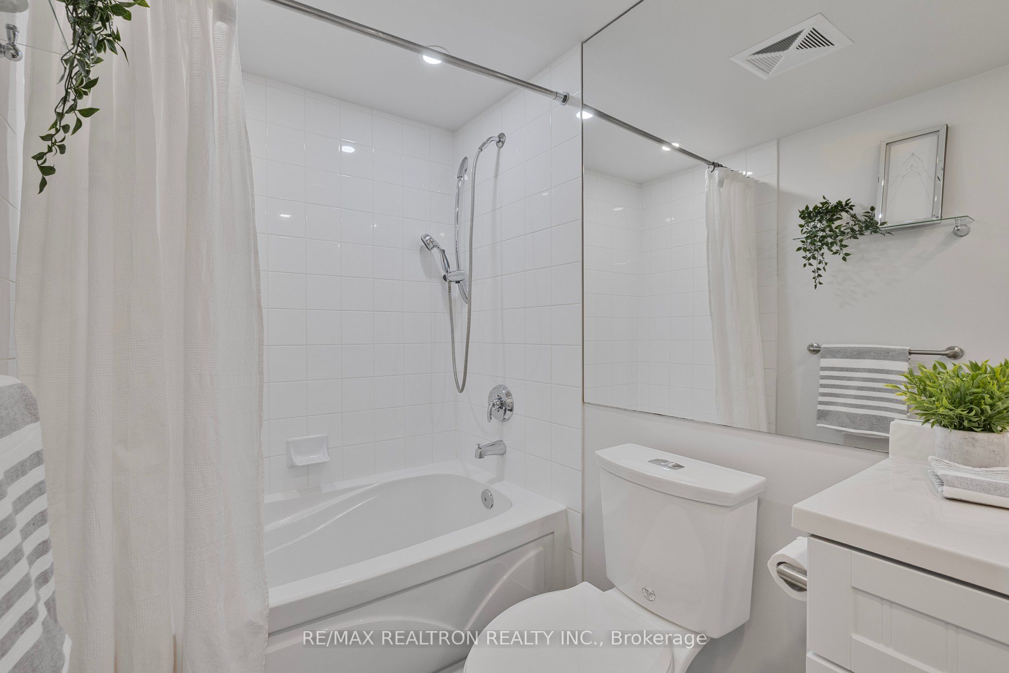 1403 Royal York Road, #508