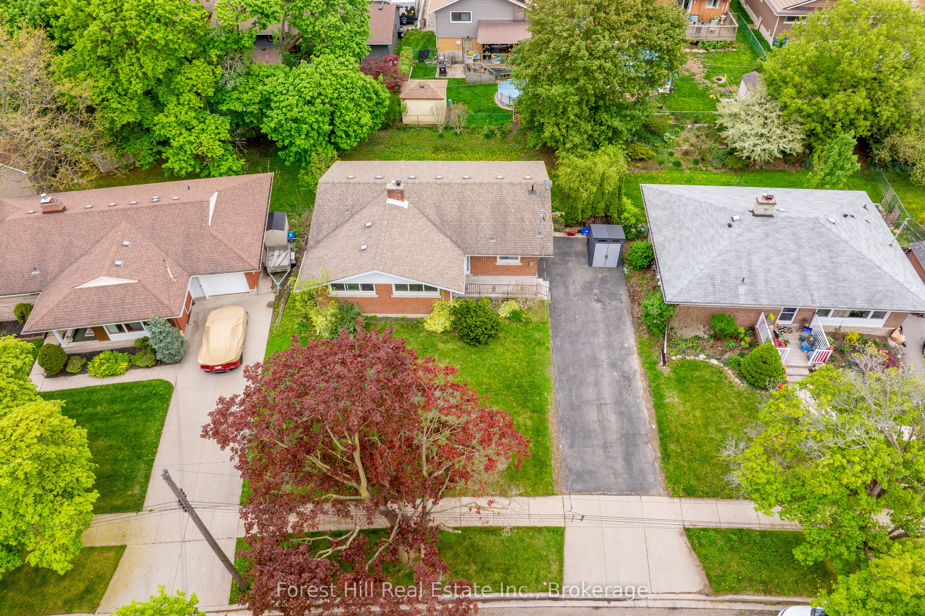 110 Stonybrook Drive, Kitchener, ON N2M 4L7