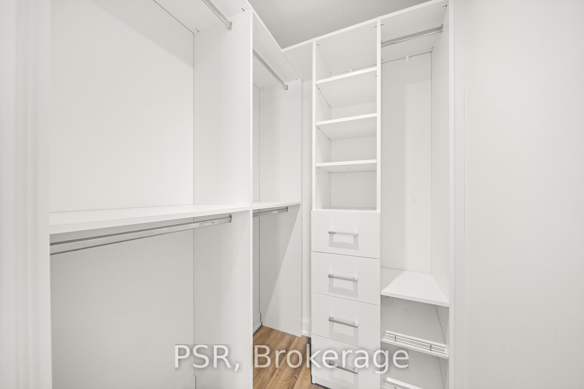 3 Bedrooms Condo at 430 Roncesvalles, Toronto For sale