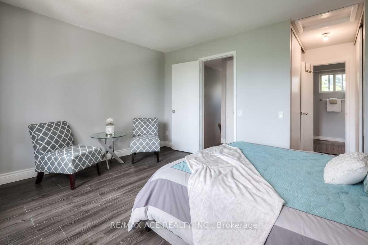 4 Bedrooms Condo at 2472 Eglinton, Toronto For sale