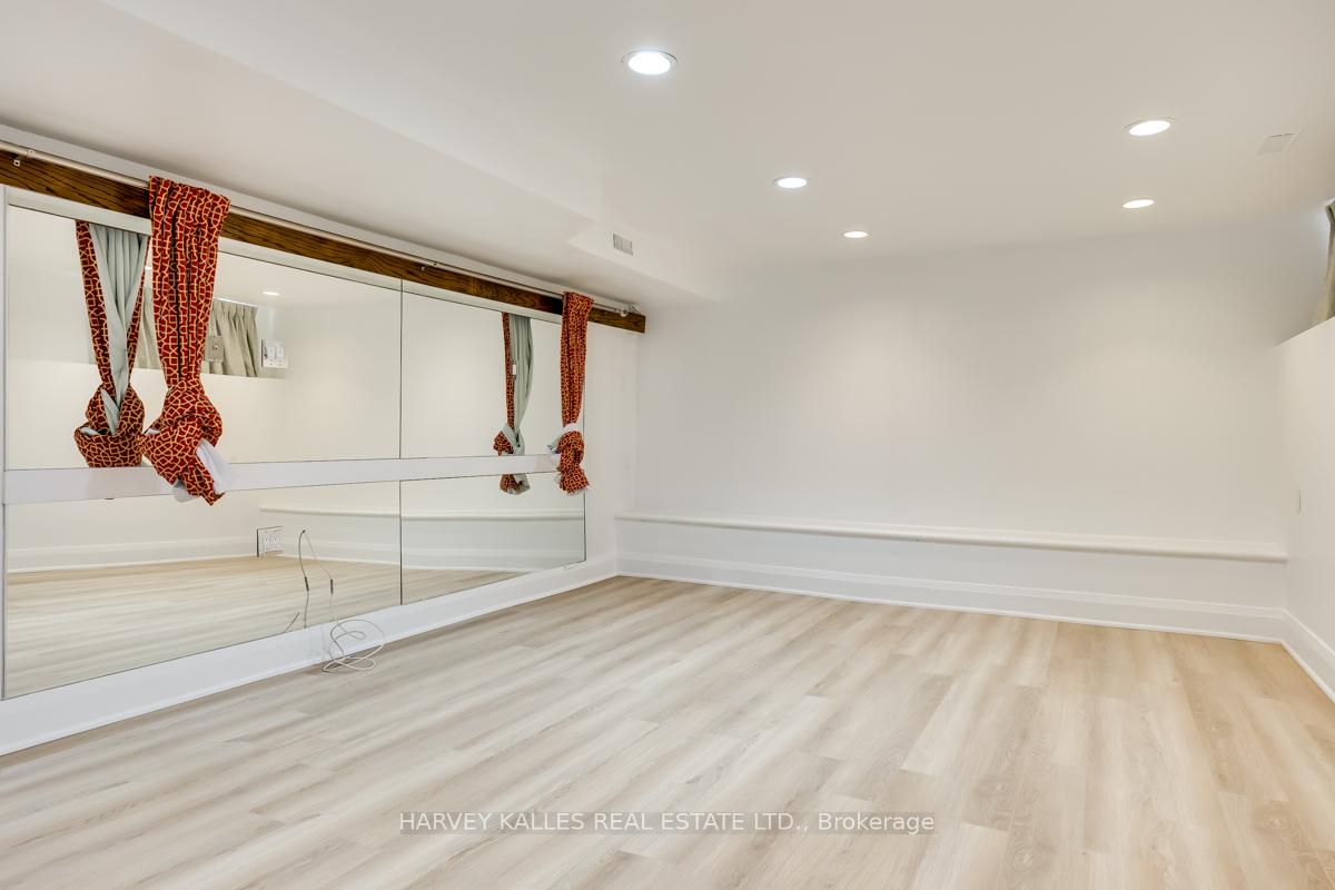 47 Hillholm Road