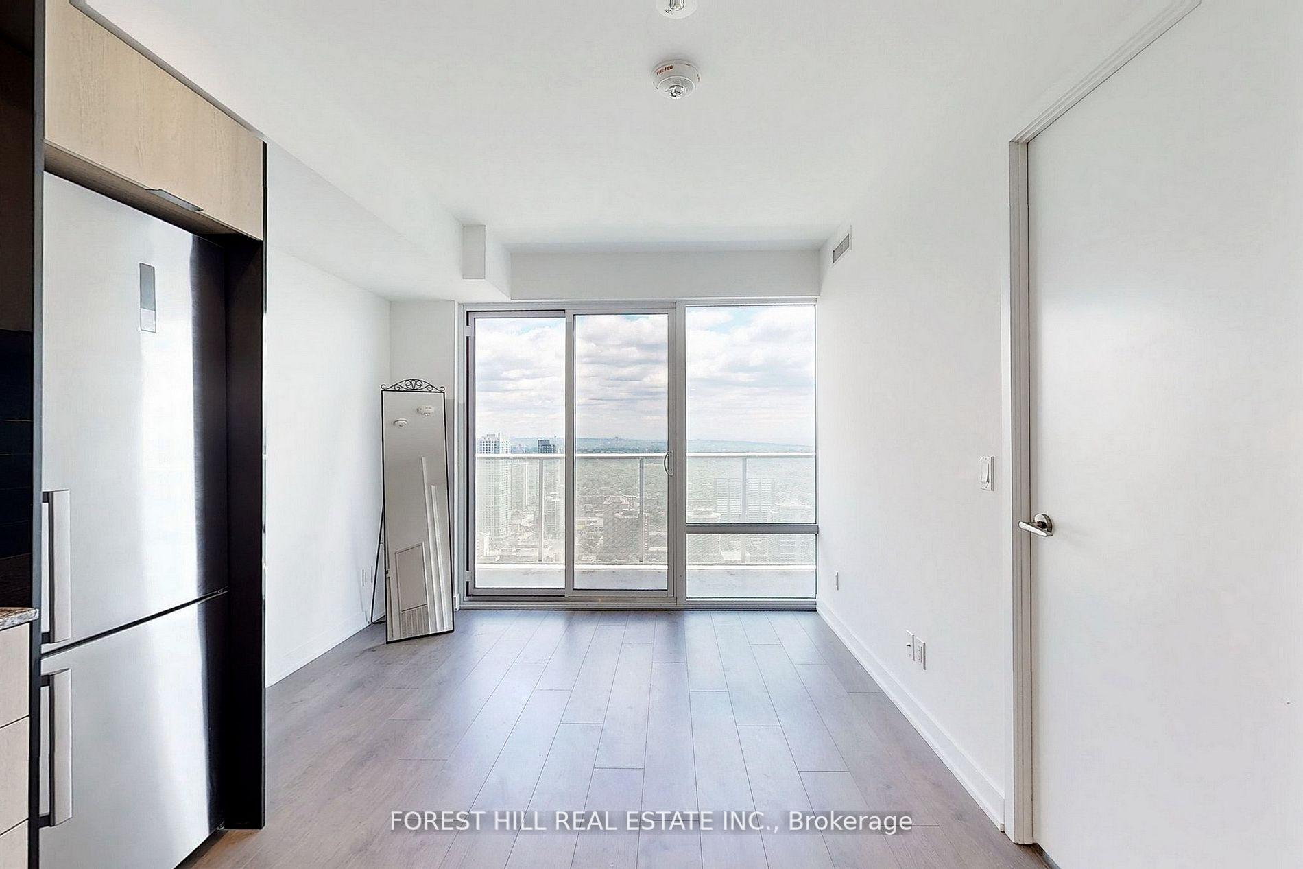 2 Bedrooms Condo at 501 Yonge,  Toronto For sale